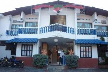 هتل La Posada de la Ermita