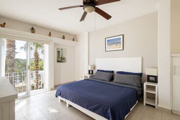 בית מלון כפרי Mariamar Suites