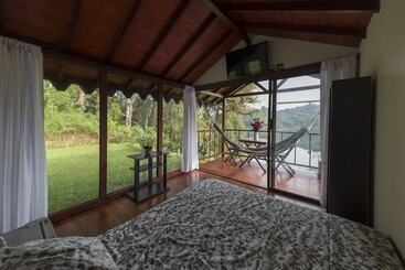 בית מלון כפרי Pietrasanta