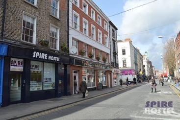 בית מלון כפרי Spire Hostel Dublin