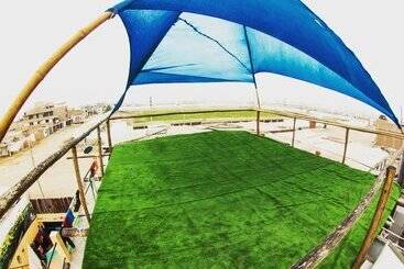 فندق صغير Bravo Surf Camp