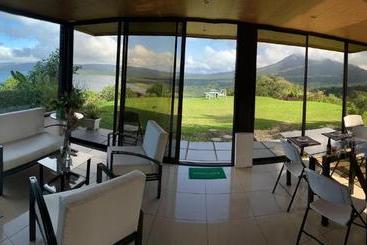 تختخواب و صبحانه Arenal Garden Lodge