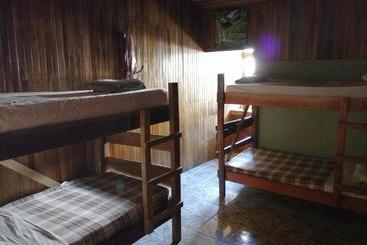 تختخواب و صبحانه Hostel La Suerte