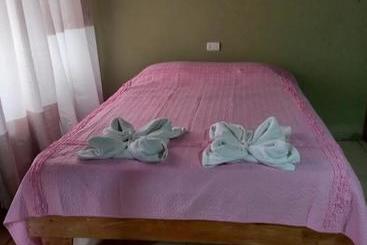 تختخواب و صبحانه Hostel La Suerte
