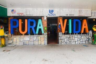 هتل Aldea Pura Vida