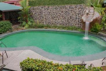 בית מלון כפרי Bijagua