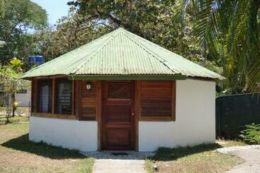 هتل Corcovado Beach Lodge