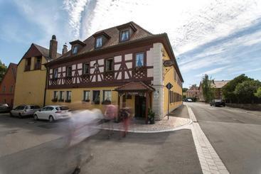 Отель Landgasthof Sternbräu