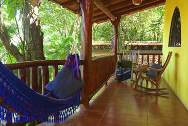 هتل Nosara Sunrise Bed And Breakfast