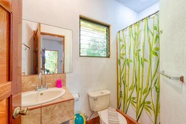 호텔 Tropical Sands Dominical