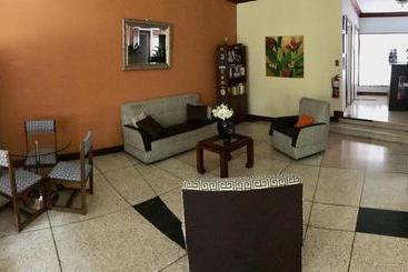 Mi Casa Hostel