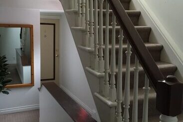 فندق Ada S Guesthouse