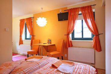 هتل Apartmany Milenium