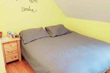 فندق Auberge Le P Tit Bonheur   Hostel