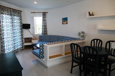 هتل Las Bouganvillas