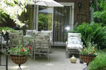هتل Les Diplomates B&b Executive Guest House