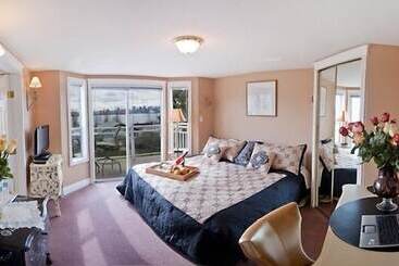 هتل Ocean Breeze Executive Bed And Breakfast