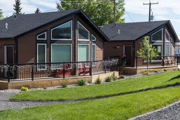 فندق Stardust Inn And Chalets