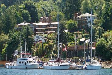 호텔 Sunshine Coast Resort