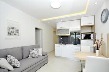 هتل Villa Fani