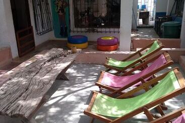 ユースホステル Taganga Paradise Hostal Diving