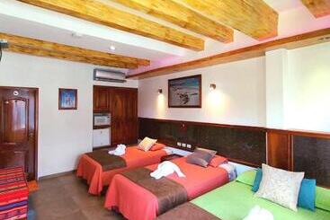 تختخواب و صبحانه Galapagos Eco Friendly