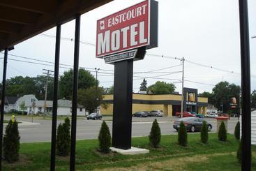 Eastcourt Motel
