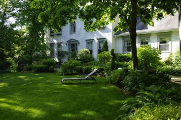 בית מלון כפרי Blue Forest Lane Bed And Breakfast