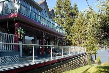 בית מלון כפרי Eagle S Nest B&b