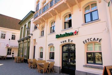 هتل Eetcafe Van Ee