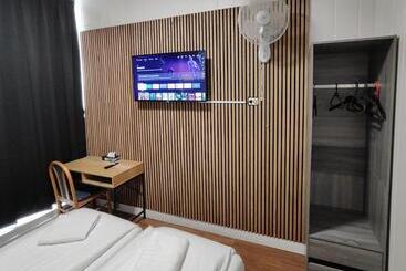 فندق Holland Lodge