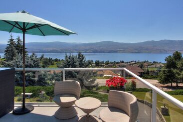 בית מלון כפרי Le Chateau Du Lac