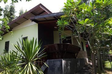 هتل Wilai Villa