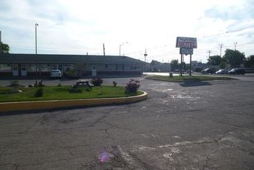 Maple Glen Motel