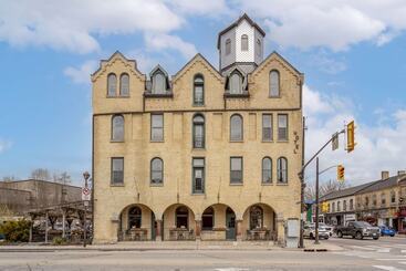 The Arlington Hotel   Bw Signature Collection