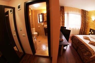 Bed and Breakfast Pension Montien Events & Society Resort