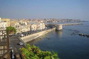 בית מלון כפרי Domus Mariae Albergo