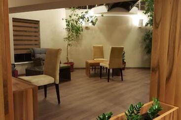 בית מלון כפרי Miruna   New Belvedere