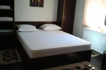 Jr Motel