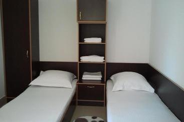 Jr Motel