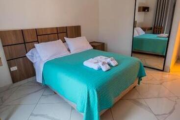 Общежитие Los Esteros