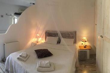 آپارتمان Atlazia Suites