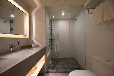 ホテル Ji  Qingdao Xianggang Zhong Road