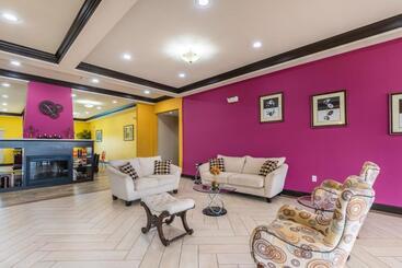 בית מלון כפרי Residency Suites