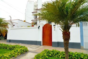 Bed & Breakfast Residencial Carlos