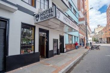 Отель Ayenda Europa