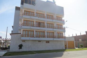 בית מלון כפרי Los Flamencos