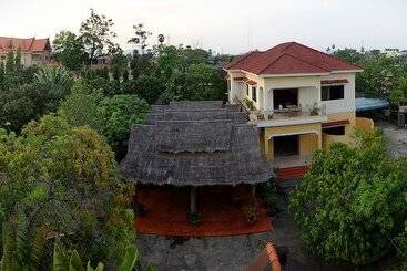 فندق Mea Culpa Kampot