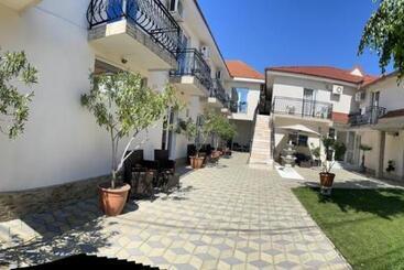 فندق على الطريق Casa Athena