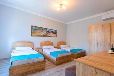 پانسیون Villa Yard